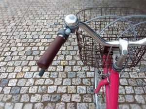 自転車のサビ防止、カバーが風で飛ばされない強風対策と注意点