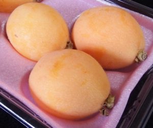 びわの旬や食べ方、皮のむき方や保存方法は?選び方と効能も!