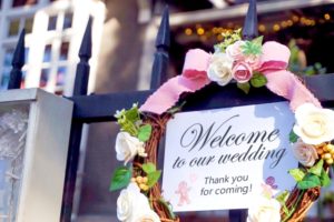 お彼岸に結婚式は縁起が良くない?招待客へ必要な配慮とは。