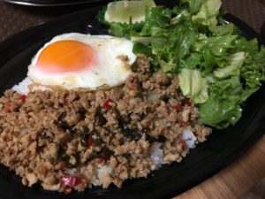 夏ごはん!ほっともっとでも登場したガパオライス。作り方は?