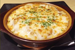 グラタンのホワイトソースがだまにならない簡単な作り方!つけあわせは?