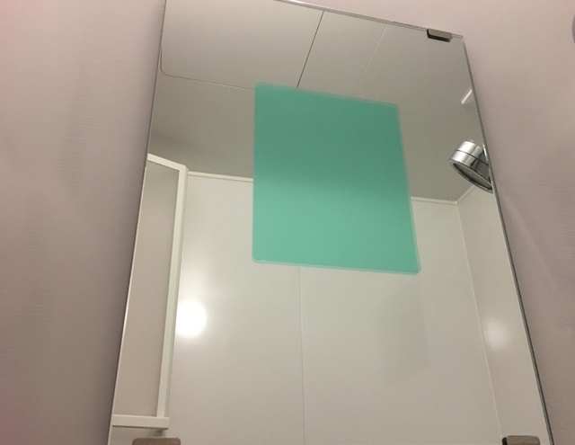 浴室の鏡にダイソーのくもり止めフィルムを使ってみた 貼り方や効果は