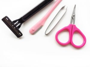 ムダ毛処理がやってはいけない事だらけだった件とおすすめカミソリ！