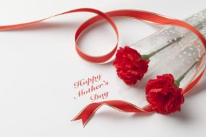 結婚後の母の日に義母へプレゼントは必要？贈るなら何がいい？