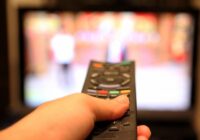 テレビのチャンネルを切り替える